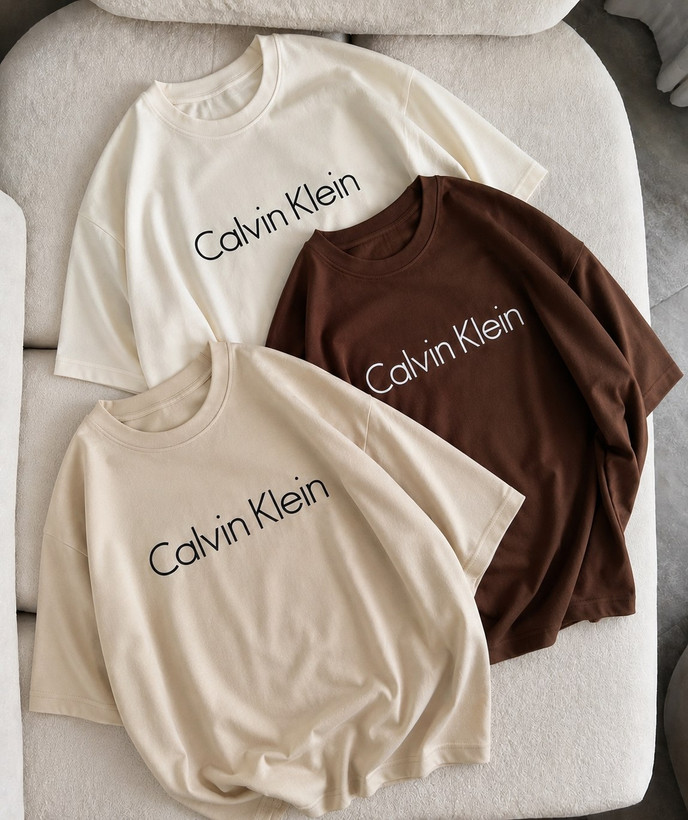 تیشرت باکسی چاپی سامر طرح Calvin Klein (CK)کد ۸۰۳۰۶
