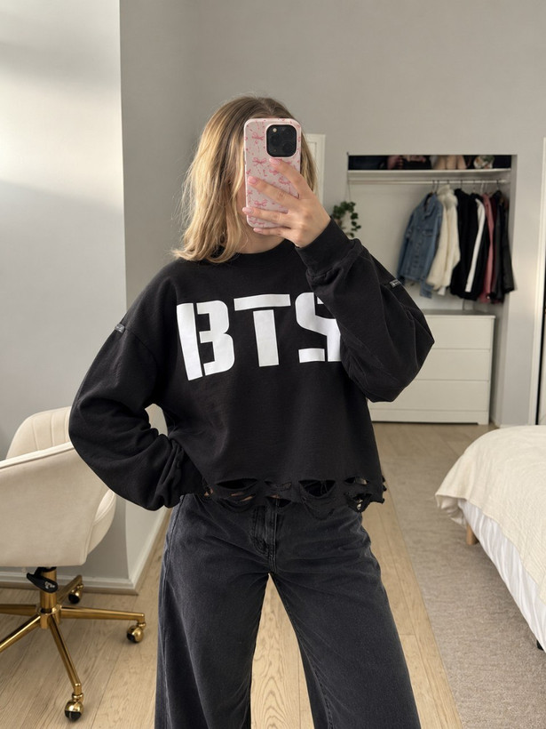 تیشرت bts لانگ اسلیپ زنانه و دخترانه کدA70018